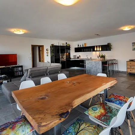 Luthien Apartment